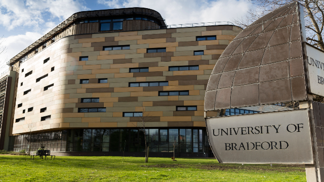 Universitas Bradford: Kampus Inovatif dengan Reputasi Global